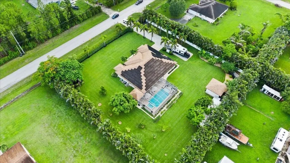 17433 Hamlin Boulevard Loxahatchee, FL 33470