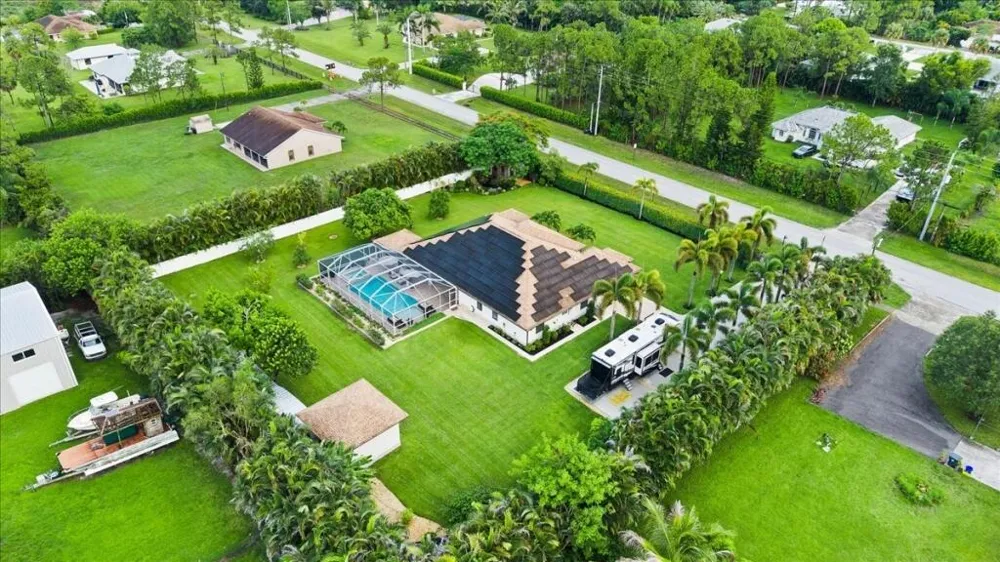 17433 Hamlin Boulevard Loxahatchee, FL 33470