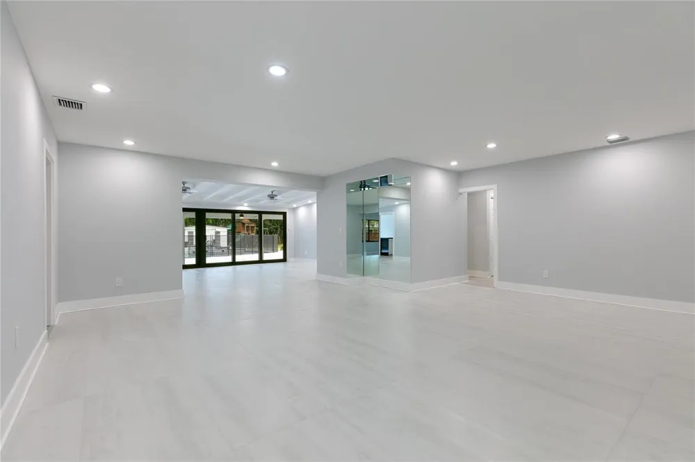 13401 SW 83RD AVENUE Pinecrest, FL 33156