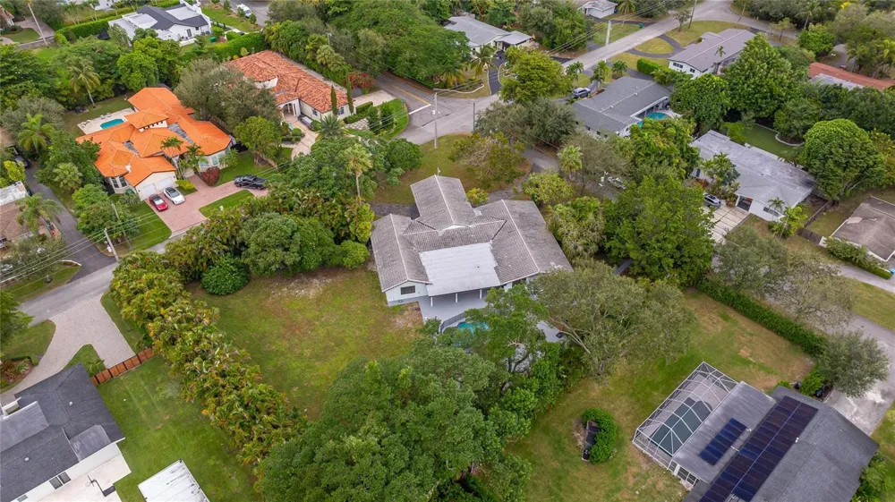 13401 SW 83RD AVENUE Pinecrest, FL 33156
