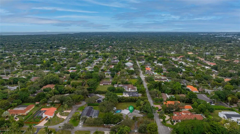 13401 SW 83RD AVENUE Pinecrest, FL 33156