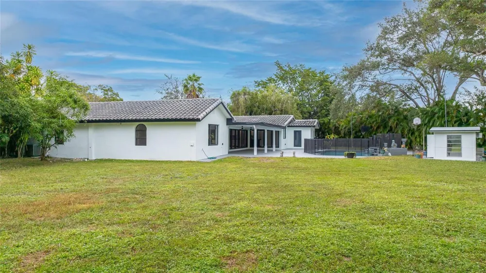 13401 SW 83RD AVENUE Pinecrest, FL 33156