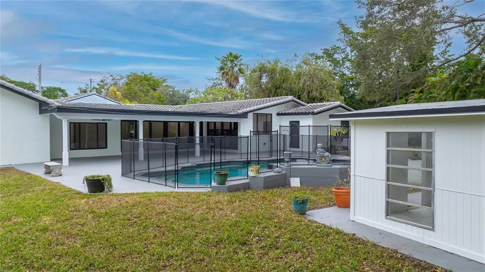 13401 SW 83RD AVENUE Pinecrest, FL 33156