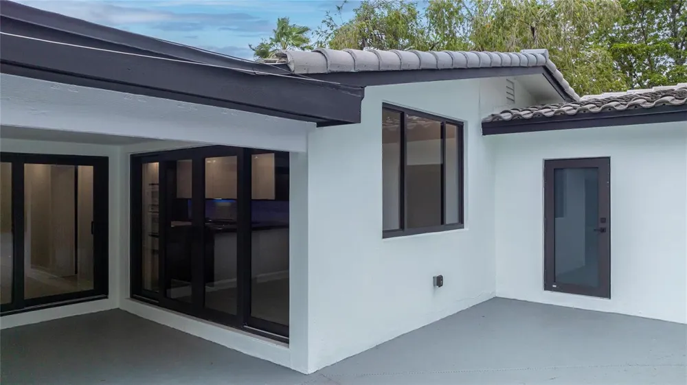 13401 SW 83RD AVENUE Pinecrest, FL 33156