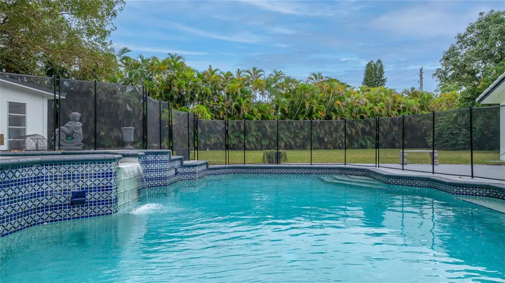 13401 SW 83RD AVENUE Pinecrest, FL 33156