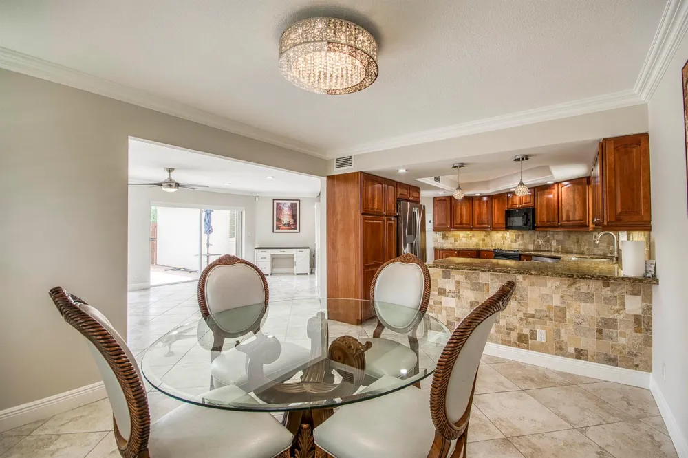 4338 Hazel Avenue #A Palm Beach Gardens, FL 33410