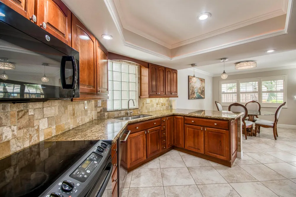 4338 Hazel Avenue #A Palm Beach Gardens, FL 33410