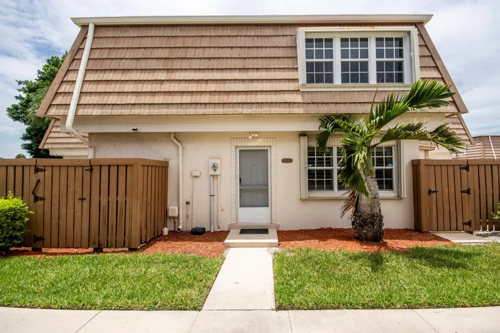 4338 Hazel Avenue #A Palm Beach Gardens, FL 33410