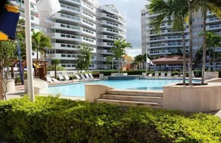 1020 DIAZ WAY STREET #720 Carolina, PR 00979