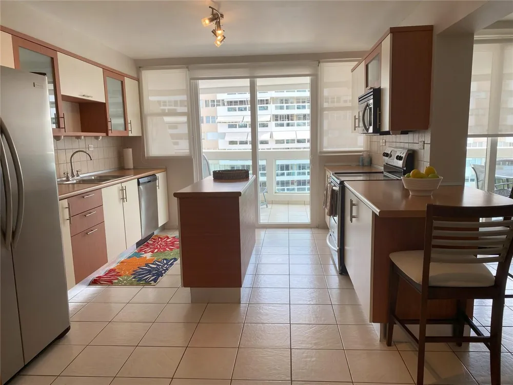 1020 DIAZ WAY STREET #720 Carolina, PR 00979
