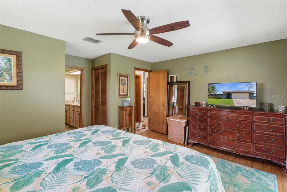 1900 W ALHAMBRA DRIVE Citrus Springs, FL 34434