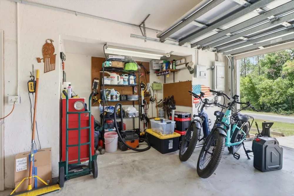 1900 W ALHAMBRA DRIVE Citrus Springs, FL 34434