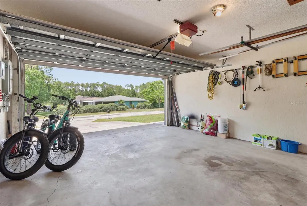 1900 W ALHAMBRA DRIVE Citrus Springs, FL 34434
