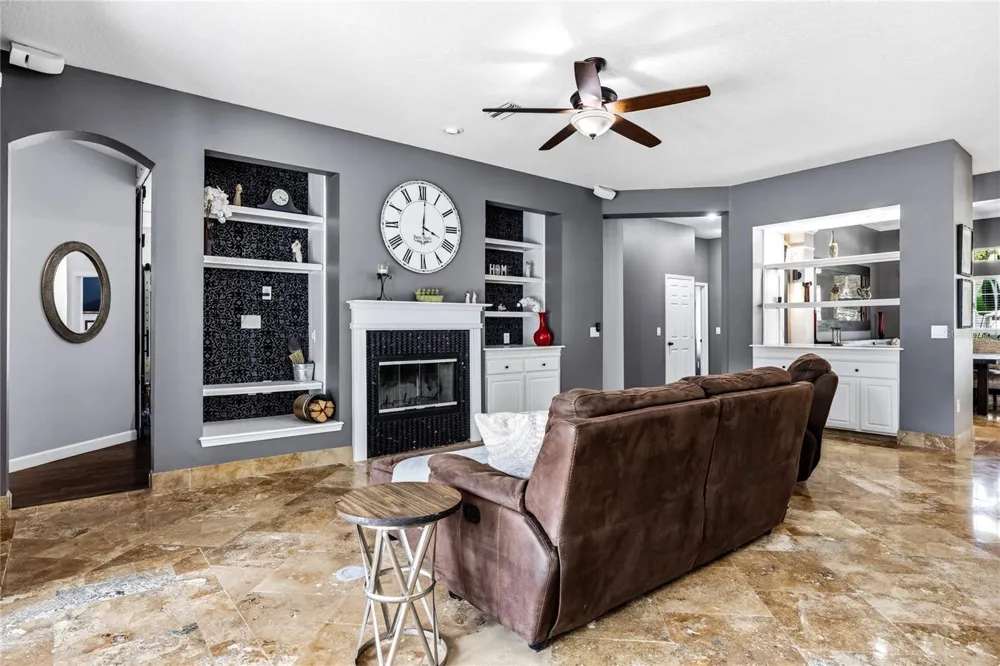 5522 REFLECTIONS BOULEVARD Lutz, FL 33558