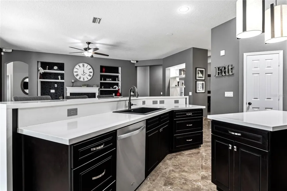5522 REFLECTIONS BOULEVARD Lutz, FL 33558