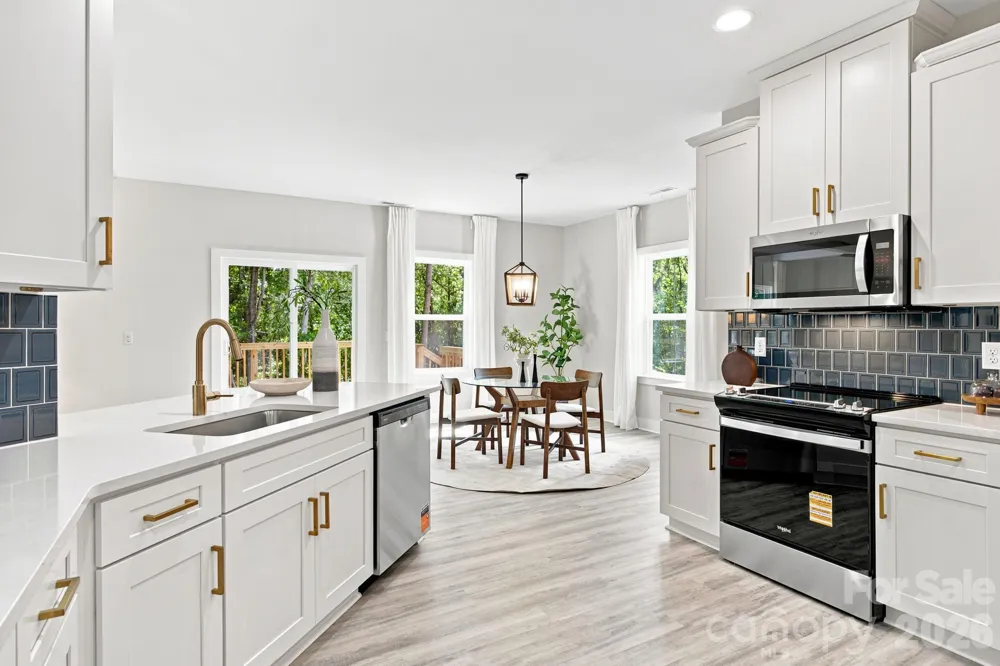 402 North Street Dallas, NC 28034