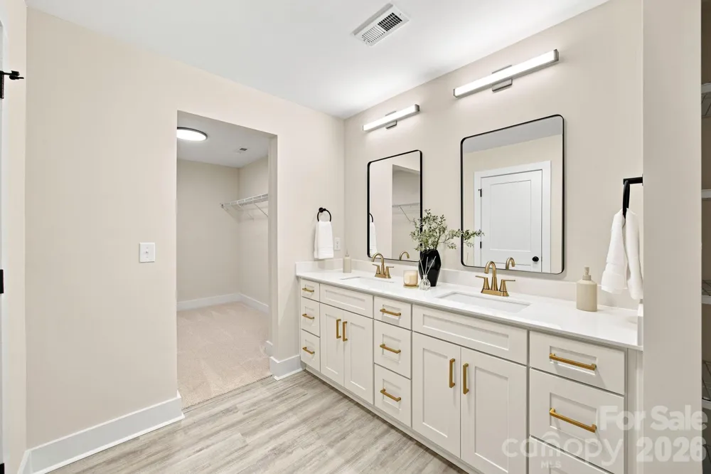 402 North Street Dallas, NC 28034