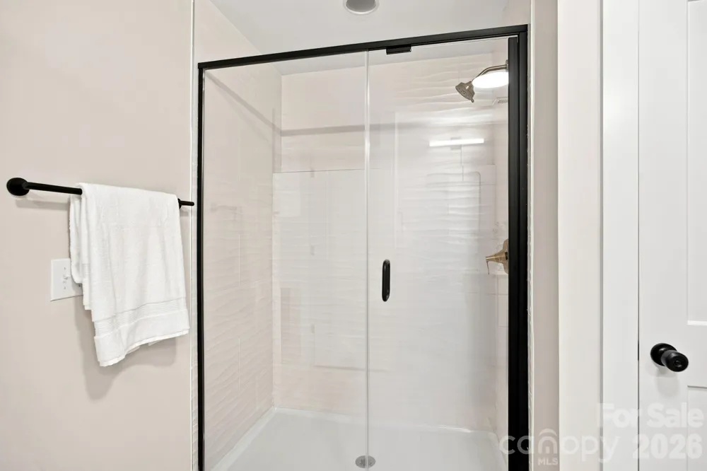 402 North Street Dallas, NC 28034