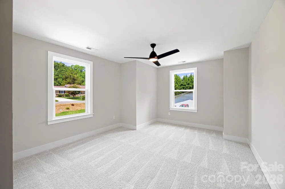 402 North Street Dallas, NC 28034