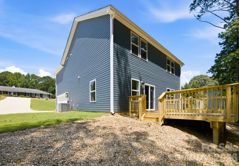 402 North Street Dallas, NC 28034