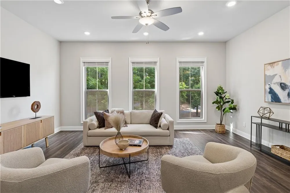 857 Constellation Drive Decatur, GA 30033