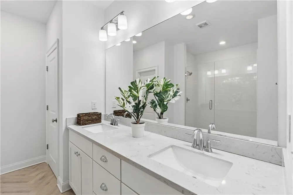 857 Constellation Drive Decatur, GA 30033