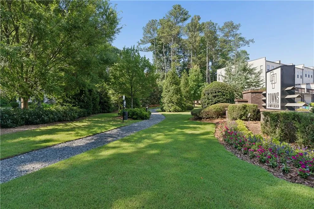 857 Constellation Drive Decatur, GA 30033