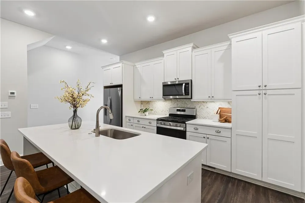857 Constellation Drive Decatur, GA 30033