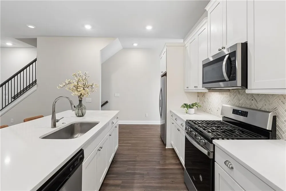 857 Constellation Drive Decatur, GA 30033