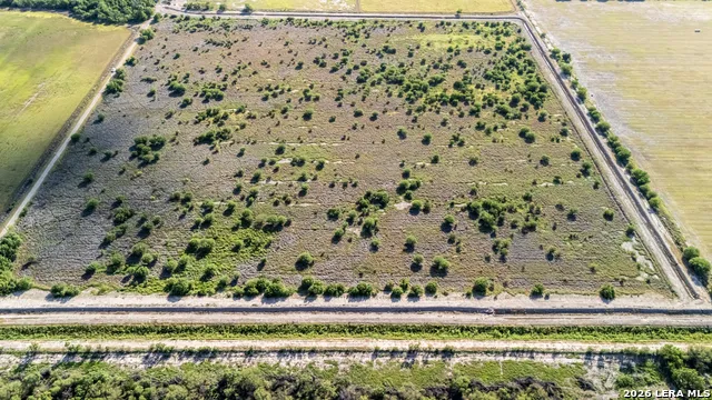 251 Lowe Rd. Quemado, TX 78877