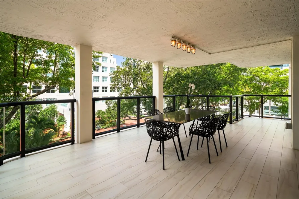 2575 S Bayshore Dr #5B Coconut Grove, FL 33133