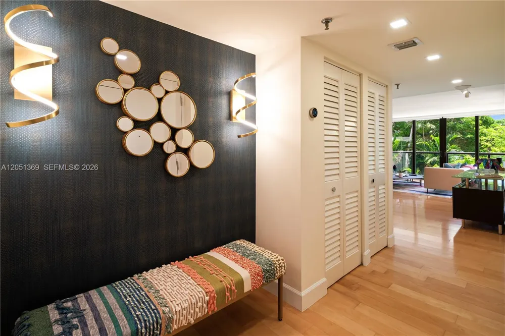 2575 S Bayshore Dr #5B Coconut Grove, FL 33133