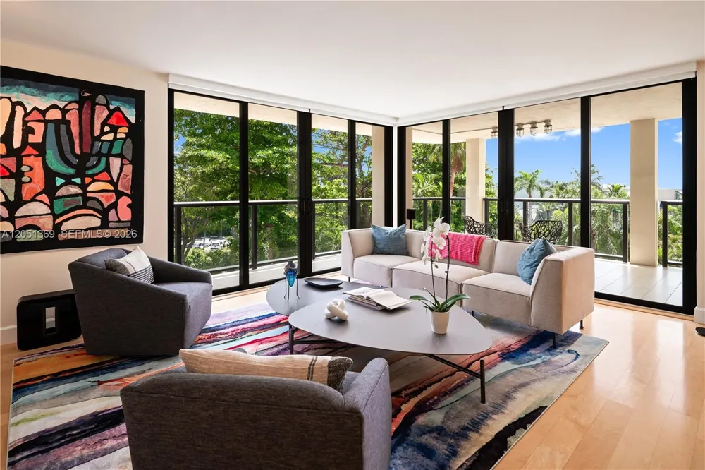 2575 S Bayshore Dr #5B Coconut Grove, FL 33133