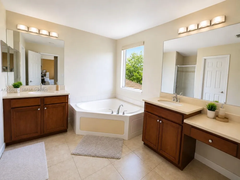 4415 E Whitewater Ave #0 Weston, FL 33332