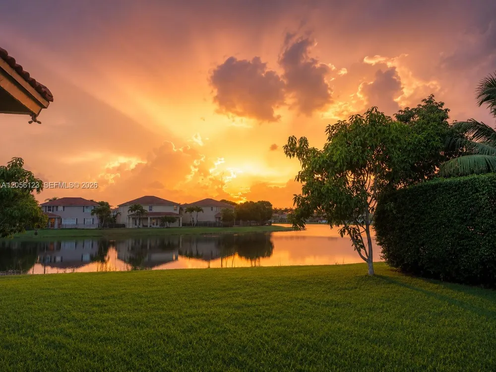 4415 E Whitewater Ave #0 Weston, FL 33332