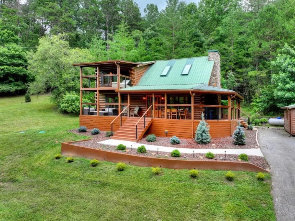 355 Happy Valley Lane Morganton, GA 30560