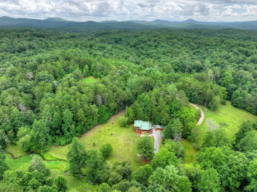 355 Happy Valley Lane Morganton, GA 30560