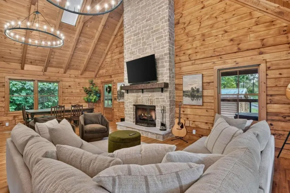 355 Happy Valley Lane Morganton, GA 30560