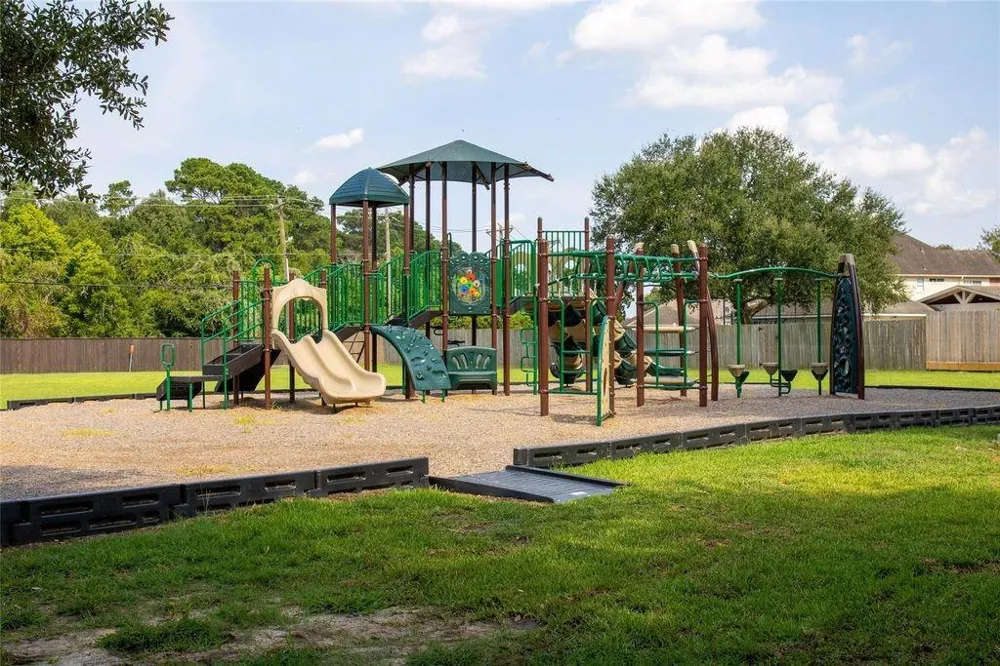 901 Bay Area Boulevard League City, TX 77573