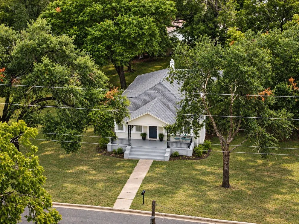 918 S Madison Street La Grange, TX 78945