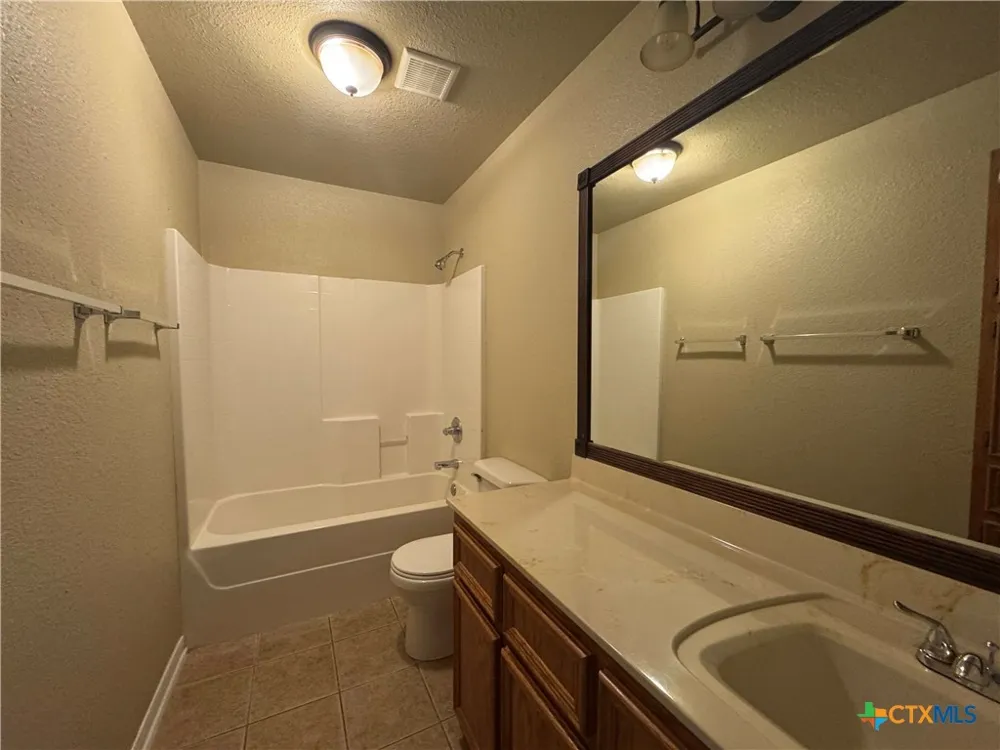 3003 Baldwin Loop Killeen, TX 76549