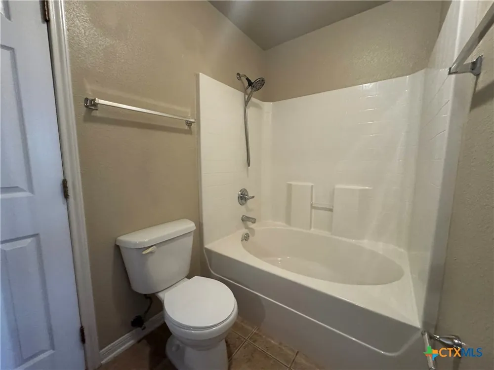 3003 Baldwin Loop Killeen, TX 76549