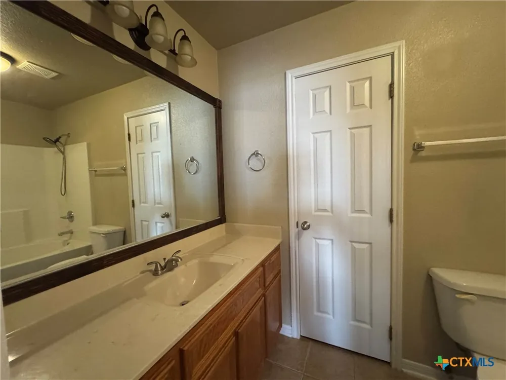 3003 Baldwin Loop Killeen, TX 76549