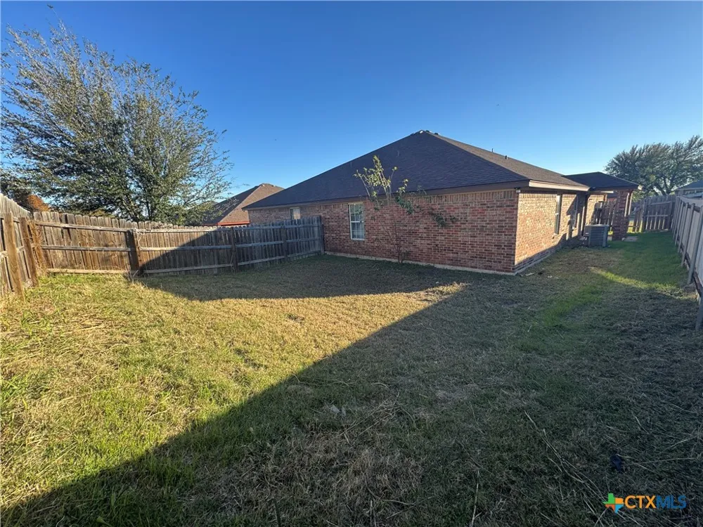 3003 Baldwin Loop Killeen, TX 76549