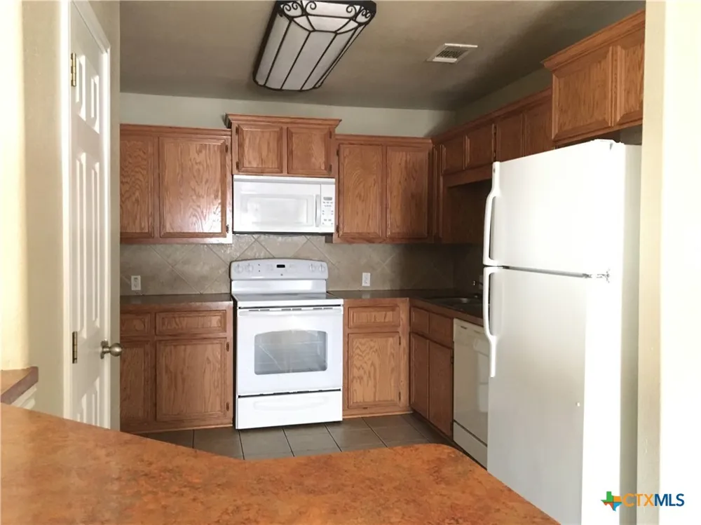 3003 Baldwin Loop Killeen, TX 76549