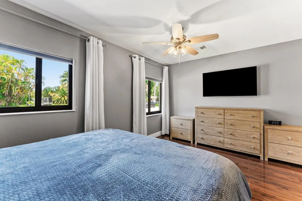 728 NE 9TH AVENUE Boynton Beach, FL 33435