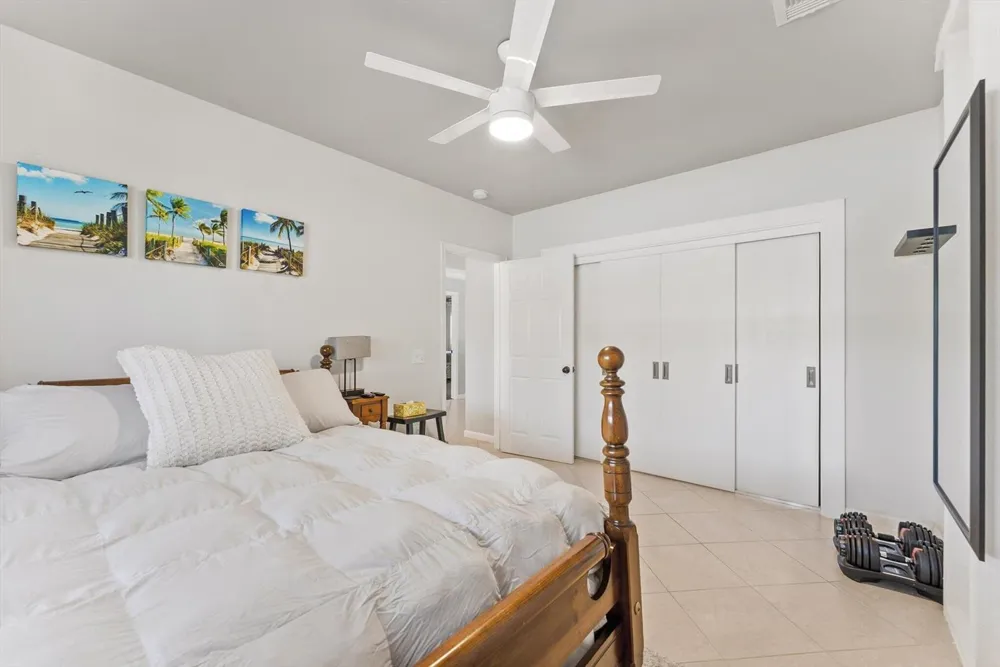 728 NE 9TH AVENUE Boynton Beach, FL 33435