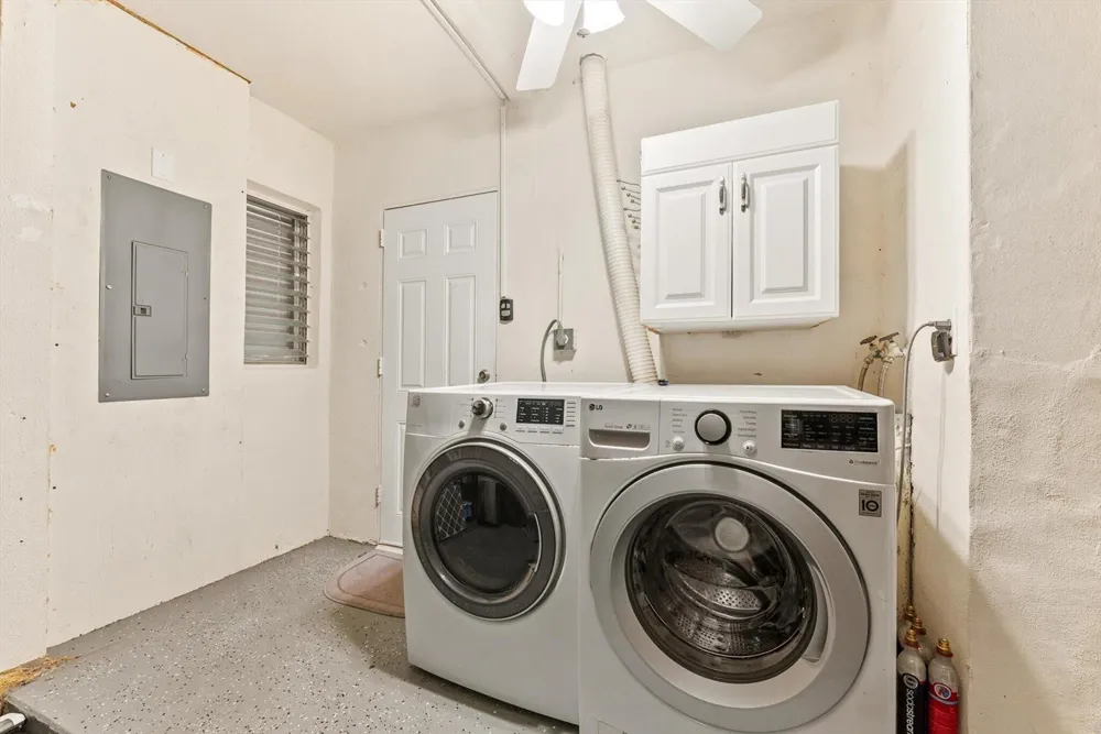 728 NE 9TH AVENUE Boynton Beach, FL 33435