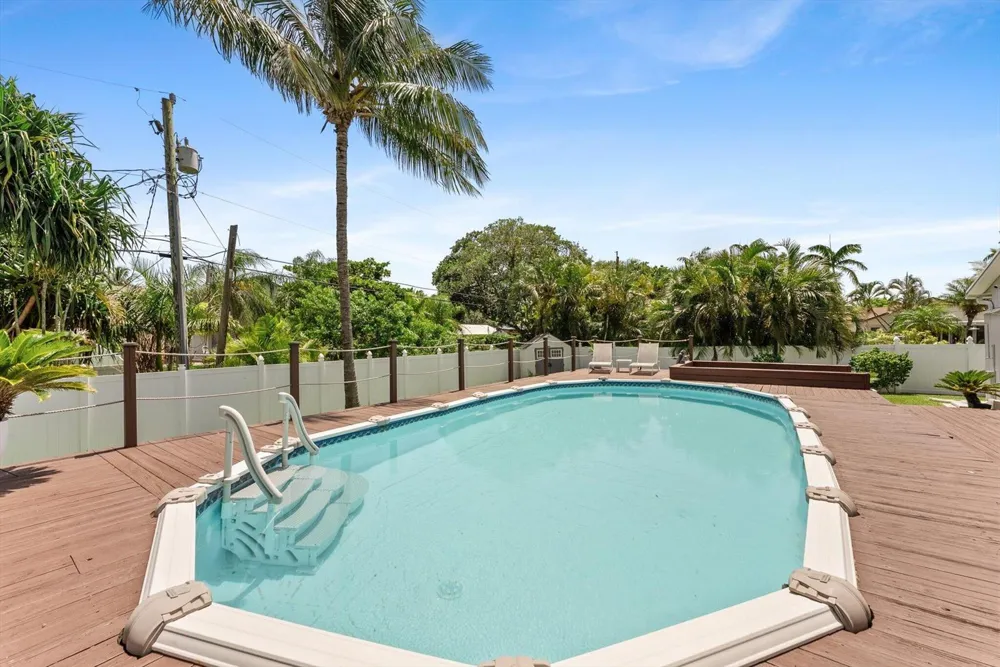 728 NE 9TH AVENUE Boynton Beach, FL 33435