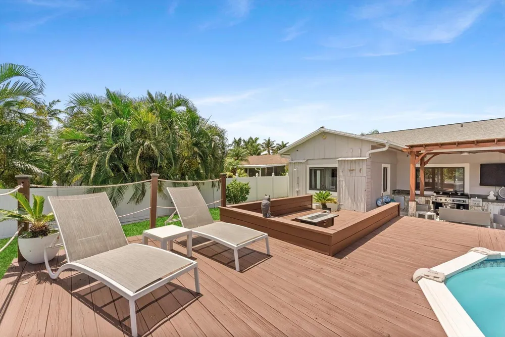 728 NE 9TH AVENUE Boynton Beach, FL 33435